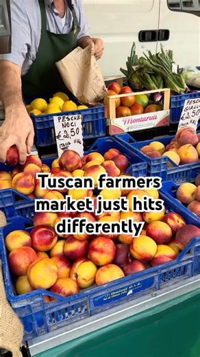 Tuscan farmers market just hits differently 🍎 - R&R Vintage