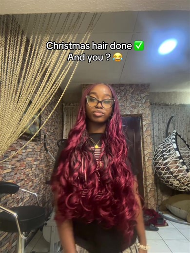 French Curls & Braids: Perfect Christmas Hair Styles