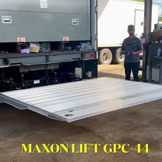 Rampa Hidráulica MAXON LIFT modelo GPC-44