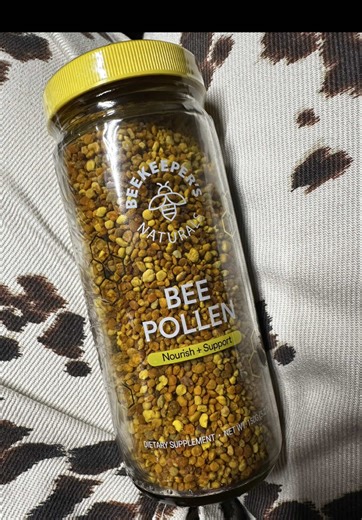 Bee pollen is a great natural remedy and I’m looking for ways to make it tastier so I’ll eat it daily! #naturalremedies, #homemade, #healthytips, #skincare, #selfcare
