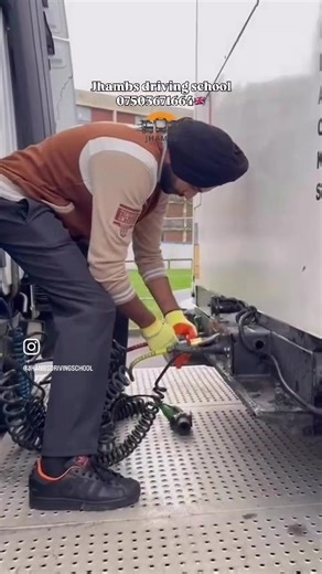 🚛 Turning beginners into confident truck drivers! Expert HGV training across the UK 🇬🇧 Your road to success starts here 💪 #JhambsDrivingSchool #HGVTraining #TruckTrainingUK #HGVLife #truckdriveruk