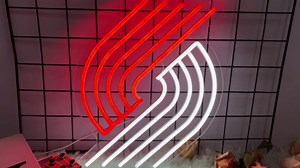 Basketball Team Neon Sign, Sport Light Up Dimmable Portland Trail Basketball Team Logo Hanging USB Powered Led Neon Sign for Wall Decor, Bedroom, Man Cave, Party, Birthday Christmas Gift for Portland Fans (Blazers)