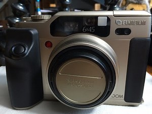 The Fujifilm GA645Zi - A point and shoot on steroids!!!