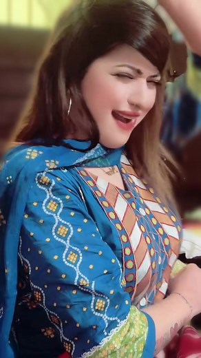 Elegant Fabric Manipulation Tutorial with Intricate Patterns