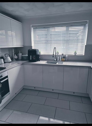 Another day off , another full house clean to make the mind fresh. Now to swim to make the body feel fresh. No rest for the wicked #Move #Clean #MindandBody