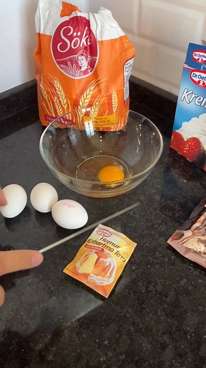 İt is a cake🙂 #cakedecorator #cakedesign #realisticcake #everythingiscake