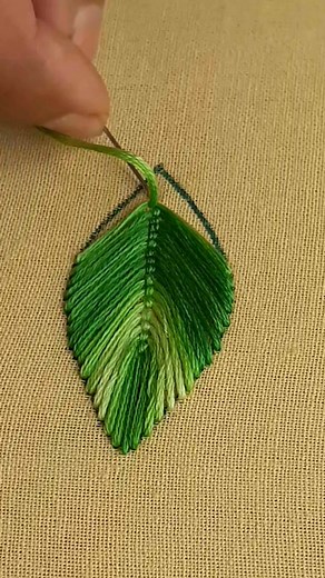 551K views · 6.6K reactions | Basic fly stitch leaf  how to embroidery fly stitch #reelsviralシfb #basicembroideryabc #bordado #ruphandicraft | Basic Embroidery ABC | Facebook