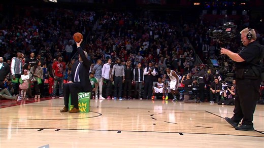 Jeremy Evans Dunks OVER Mark Eaton
