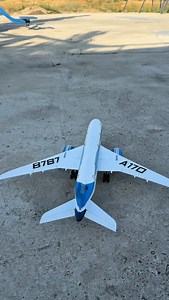 Магазин радиоуправляемых модели | Boing 767 samalyotini RC modelini uchrib korsatamiz video yoqsa like bosing, yana shunga oxshash videoga qiziqsangiz podpiska bolib qoying... | Instagram