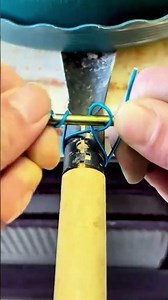 How to Tie String to a Chisel Handle Using a Strong Knot Technique