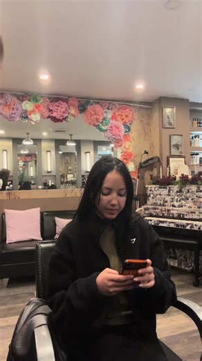 Butterfly Haircut with Bangs: 70s-Inspired Look