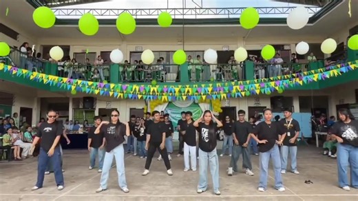 Grade 11 HUMSS Dance Trend