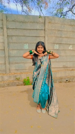 sonu143 on Instagram: "Baylone 😝🥵😜 #instagood #treandingreels #instalikesandfollowers4u #instaday #instadaily #viralreels #treandingvideo #treandingsong #instalike #instareels #viralgirl #viraldance"