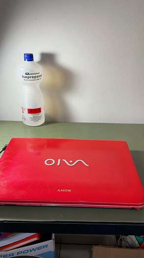 Mateus Prado on Instagram: "Manutenção no notebook Sony Vaio #notebook #sony #manutencao #pc #laptop #sonyvaio #informatica #manutenção"