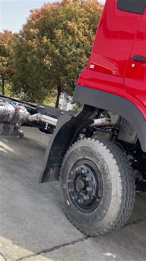 Dongfeng Tianlong KC Chassis Review:Heavy Duty Truck Performance Test #DongfengTruck #HeavyDutyTruck