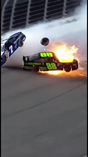 the crash #nascar #mechanic #racing #