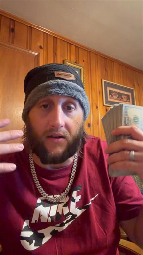 Make sure to share this video and pick up my Wife to Actress Ashley Mooney one she hits 10k we will do a big one 😊 now watch it it for fake accounts with fake messages saying you won that is a scammer | Jimmymooney