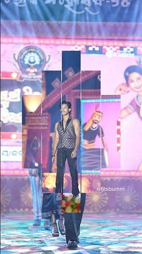 Fashion Show Walk: From Rehearsal to Spotlight #shorts #fashionshorts