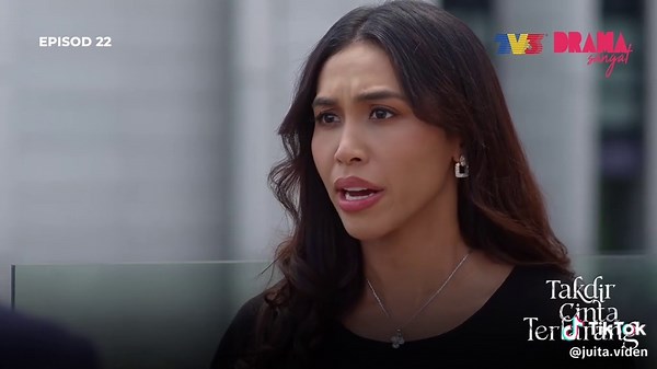 apa yang Sarah cuba sorokkan lagi dari Adham 😠 Ep22 #takdircintaterlarang #juitavidensdnbhd #dramasangat #slotakasiatv3 #fyppppppppppppppppppppppp