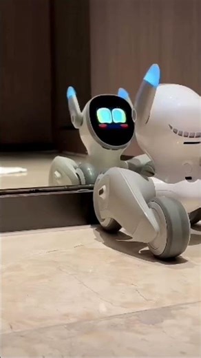 “Loona’s cutest moment ever 🐶🤖” #loona #robot #viral #shorts #cute #ai #automobile