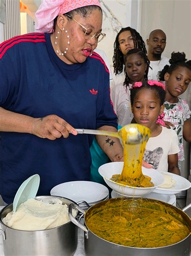 Dish dinner with me for my family Fufu and ogbono soup with meat | fufu and egusi