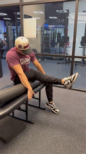 Foam Roller Hamstring Pin and Stretch #hamstrings #kneepain #backpain