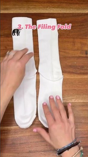 3 Ways to Fold Socks Without Stretching Them