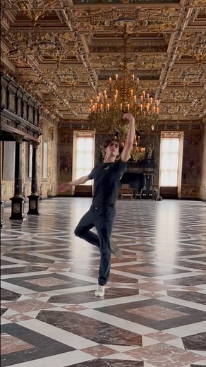 Afonso Coelho | Playing around in this beautiful castle 🏰 #copenhagen #castle #dancer | Instagram
