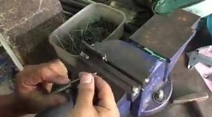 18K views · 191 reactions | การพับสปริงครับ หลังจากนั้นก็นำไปดัดหัว ท้ายอีกที ขั้นตอนการทำหลายขั่นมากครับ ก่อนจะส่งให้คุณลูกค้า | ช่างประดิษฐ์-รับทำสปริงทุกชนิด 1ตัวก็รับทำ | Facebook