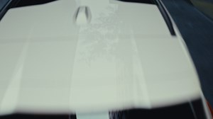 超越同級，全新世代BMW X3豪華運動休旅撼動來襲！ 集狂野與豪華於一身，以從容快意征服所嚮之境 THE NEW X3動感型格搭載強大性能，任你放膽前行，展現無所畏懼的剽悍氣魄，握上M Nappa平底方向盤，在滿載前衛科技的座艙氛圍，享受最直覺純粹的駕馭樂趣！ 即刻領略： https://mybmw.tw/20241221THEX3 #BMW #THEX3 #超乎馭想 | BMW Taiwan總代理 汎德