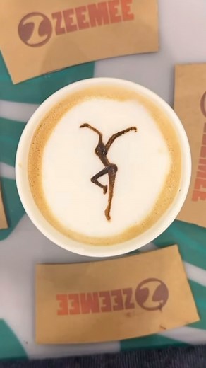 Latte Art: Firedancer Edition 🔥💃🏽 🎥 Hunter Powell 🎨 @baristart #dmb #davematthewsband #davematthews #dmbgorgecrew #dmbgc #gorgecrew | DMB Gorge Crew