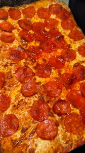 13K views · 275 reactions | Pizzeria de Barrio •Pepperoni Kino $325 •Albóndigas $325 •Flow de Barrio $305 •Brie $265 •Burrata $275Justo Sierra 1875, GuadalajaraHidalgo 2178, Guadalajara #jhfood #pizzeriadebarrio #gdl #pizzas #detroitpizza | JH Food | Facebook