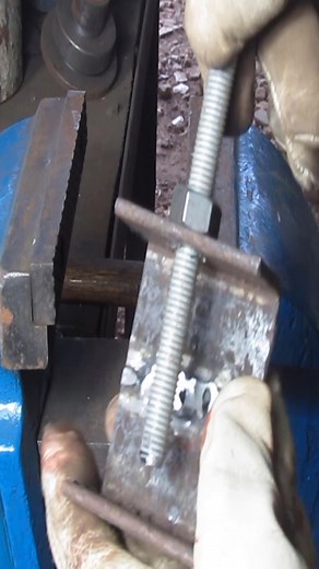 Amazing DIY Welding Table Clamps🗜️ Homemade Welding Clamp #DIYWeldingTableClamps #HomemadeWeldingClamp #WeldingLife #Metalworking #ReelSkills | Smart Engineering