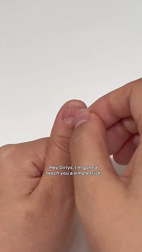 Maky Thomas on Instagram: "How to apply press-ons with sticky tabs 🤍✨🍊 #pressonnails #pressonnailstutorial #hacks #tricks #fruitnails"