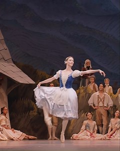 [NEW ON DVD 🩰✨] Ex-Bolshoi Prima Ballerina #OlgaSmirnova embodies a dazzling and lively #Giselle at Het Nationale Ballet - Dutch National Ballet, with #JacopoTissi as #Albrecht: a masterclass in playful virtuosity, before seeing her dreams shattered by her deceitful lover... > https://geni.us/GiselleSmirnovaDVD | Bel Air Classiques