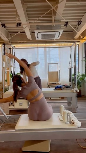 Kiara Takahashi on Instagram: "Hello 30 weeks 🌻"