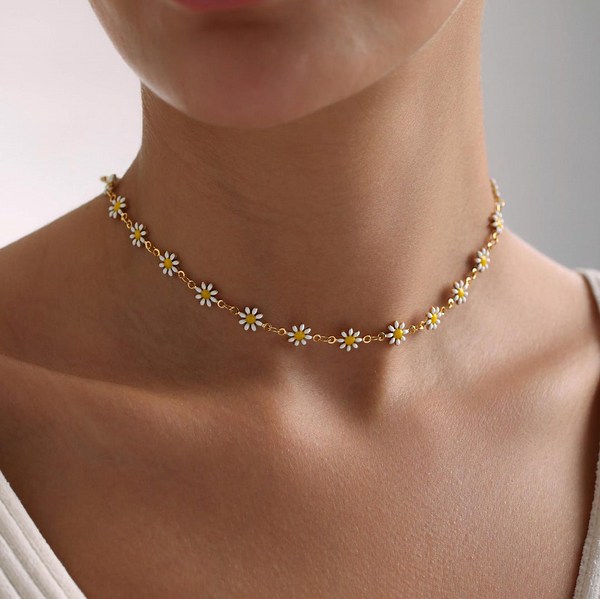 Minimalist Daisy Choker Necklace, Tiny Flower Chain Necklace, Daisy Chain Necklace, Colorful Women Necklace, Gift for Her, Bridesmaid Gift - Etsy