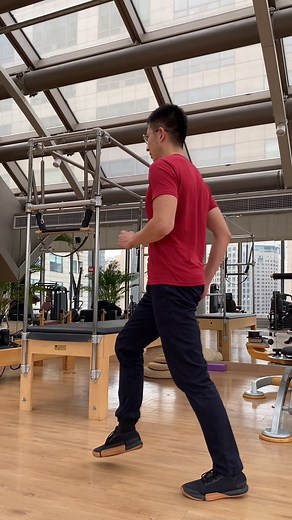 【正确的走路姿势教程，瘦腿膝痛必看，练完无效你打我】