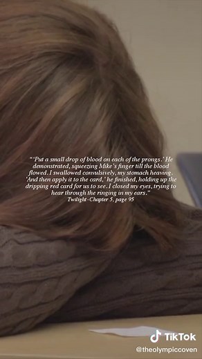 Blood typing, anyone? 🍎 #twilight #bellaswan #edwardcullen #robertpattinson #twilightrenaissance #fyp #HolidaysOurWay #tabletop #twilightcosplay