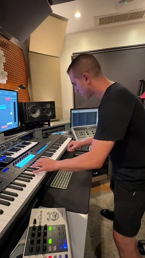 Using my Novation Bass Station II for the first time in a new track i’m working on. What an amazing little beast it is 🔥🔥🔥 ...#synth #bass #producer #edm #trancelovers #technolovers | Giuseppe Ottaviani