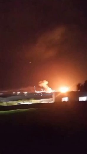 🇮🇷🇮🇶🇺🇸 Drone strikes lighting up the Baharka district of Erbil tonight — PKK and Komala Kurdish headquarters hit in northern Iraq. Massive explosions still ongoing. Iran and her allies are systematically dismantling the entire US-Israeli intelligence and proxy infrastructure embedded across Iraqi Kurdistan — groups that Washington and Tel Aviv have spent decades cultivating, funding and arming as a pressure mechanism against Tehran from the north. This is Iran securing its backyard while W