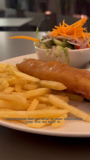 For years, Cairns Harbourside Hotel has been a favourite stay for travellers in tropical North Queensland. Here are six reasons why we loved it. First, the views. From our 7th-floor King Bed Sea Front Suite, we watched stunning sunrises and sunsets over the Trinity bay and Esplanade. Second, the food. With a modest budget, we tried so many dishes-from battered fish and chips to prawn linguine— every bite was worth it. Third, the fitness vibes. Joggers along the harbour will motivate you, or you