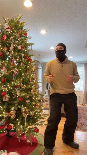 Joe Gaudet on Instagram: "Finish Hymn. #mortalkombat #merrychristmas❤️ #shitpost"