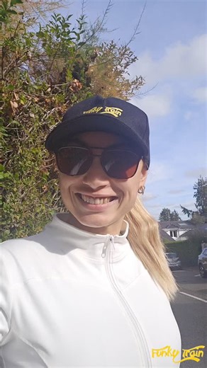 Quelle belle journée d'automne ! 🍁🍂 Je vais mettre le volume à fond et go go go running 🏃‍♀️🏃‍♂️ | Funky Train