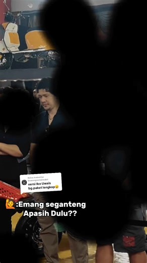 Membalas @bowongrentalmobil done ya kak🙂 Iko Uwais Qorny kelahiran jakarta 12 februari 1983.adalah aktor laga,koreografer dan atlet pencak silat ternama Indonesia yang mendunia melalui film merantau (2009) dan the Raid (2012).suami dari penyanyi Audy item ini dikenal sebagai ahli bela diri betawi yang telah berkarier diberbagai film Bollywood . #ikouwais #bollywood #trend #trending #pencaksilat