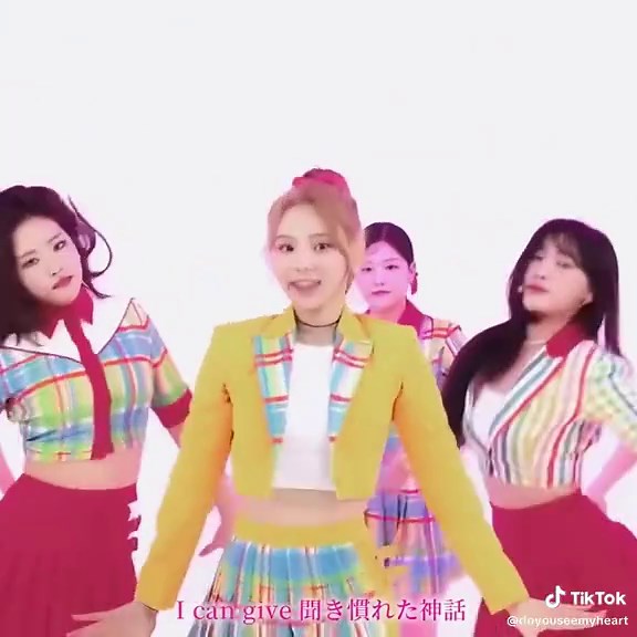 hey you gonna make me pop pop pop pop pop #hulahoop #loona #이달의소녀 #fyp