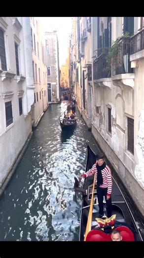 Who needs a Gondola Ride 😍 | Venice italy Travelling