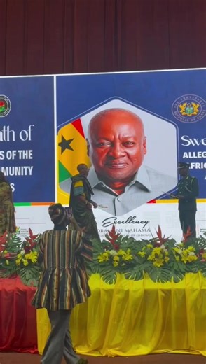 Ronnie DeVoe of the legendary R&B group New Edition and the iconic trio Bell Biv DeVoe, together with his wife Shamari DeVoe, joined 149 other historic diasporans in receiving Ghanaian citizenship in a deeply symbolic ceremony celebrating the reconnection of the African diaspora to the motherland. The moment marked a powerful affirmation of Ghana’s commitment to welcoming people of African descent back home. The citizenship ceremony, held under the auspices of the Vice President of the Republic 