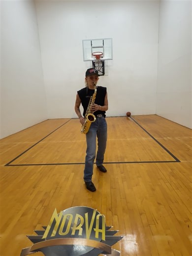 G FLIP | thank you everyone who made 2025 special 🫶🏼 here are some highlights in no particular order. Cut off me locks, became a femme Barbie and... | Instagram