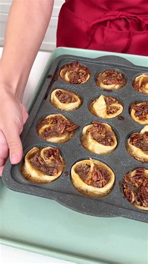 20K views · 136 reactions | New way to do Pie ! I make mini pecan pies. #homecooking #pecanpies #food #recipe | justine's kitchen recipe | Facebook